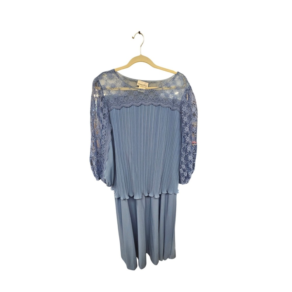 Carriage Court Vintage Blue Lace Pleated Midi Dress Plus Size 24.5 Made in USA